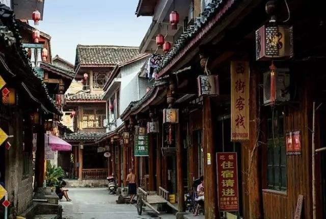 男子无声无息的消失,民警对工友展开询问,却无有价值的线索